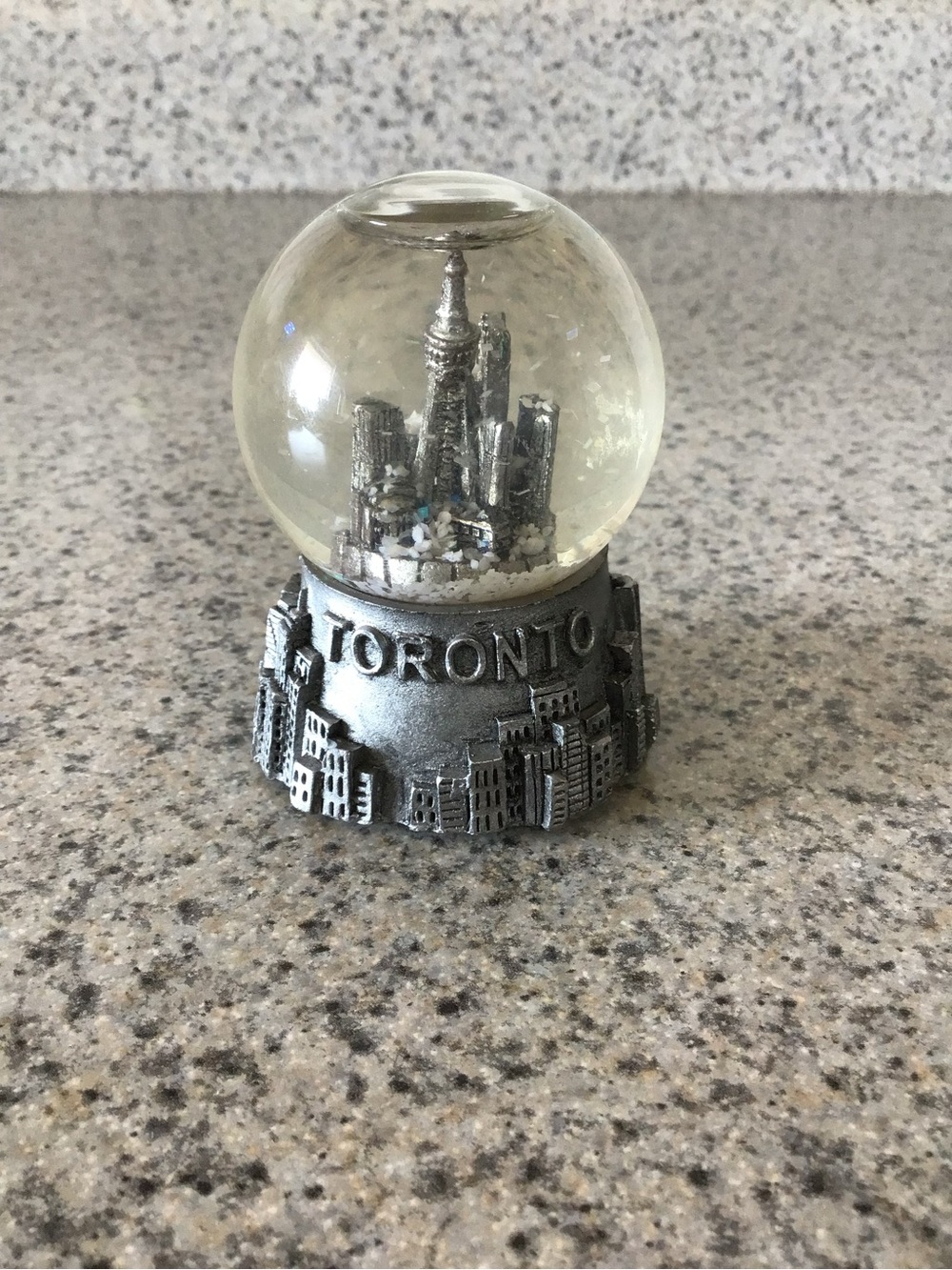 PCF SOUVENIRS Toronto Skyline Snow Globe, Silver Base